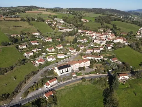Vue panoramique du village de Souzy